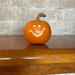 Cute pumpkin for halloween decor, 4” tall